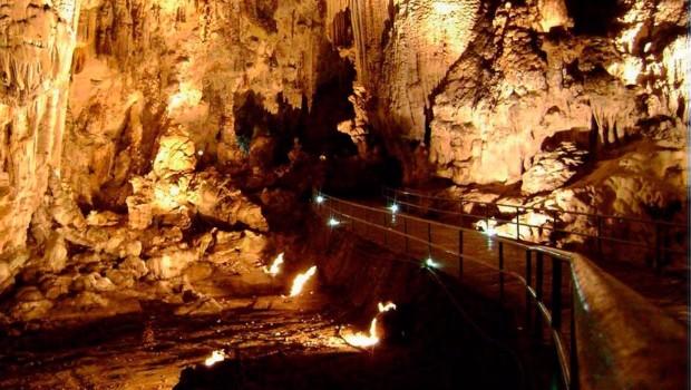 Tras los sismos registrados en septiembre en el centro y sureste del pa&iacute;s se apreciaron nuevas aberturas en las grutas, as&iacute; como el desprendimiento del excremento de murci&eacute;lagos de las paredes cavernosas.