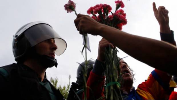 Cataluña: cerró la violenta votación que dejó 465 heridos Cataluña: cerró la violenta votación que dejó 465 heridos