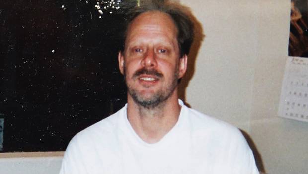 Stephen Paddock. Compra de armas en mercado negro.