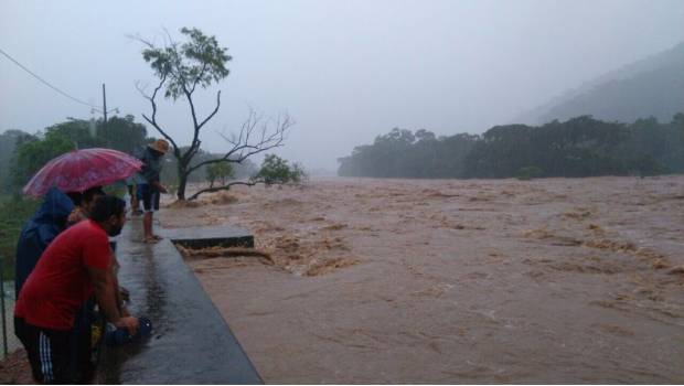 Se desborda Río de San Felipe Usila