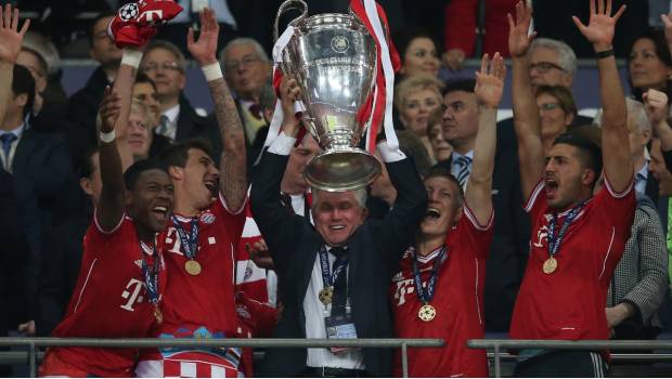 Jupp Heynckes carga la Orejona.