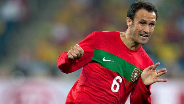 Ricardo Carvalho en juego con Portugal.