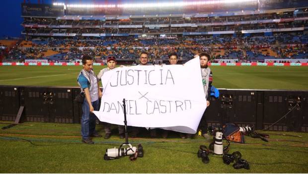 Protestan fotógrafos por asesinato de Daniel Castro previo a partido de la selección. Noticias en tiempo real