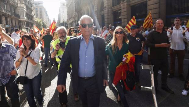 Vargas Llosa acusa a independentistas de querer convertir a España en país tercermundista. Noticias en tiempo real