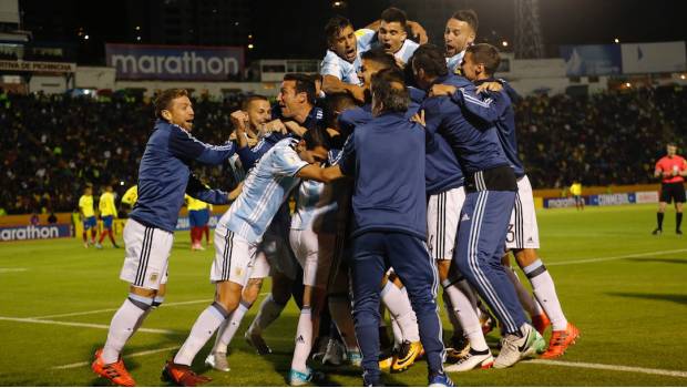 ¡Messi y nadie más! Argentina derrota a Ecuador y sella su pase a Rusia 2018. Noticias en tiempo real