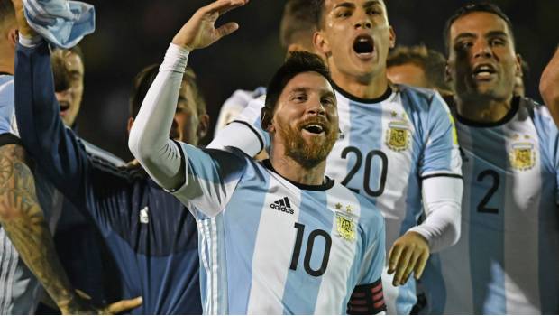 VIDEO: Narrador argentino "se come" a Martinoli y relata eufórico goles de Messi. Noticias en tiempo real