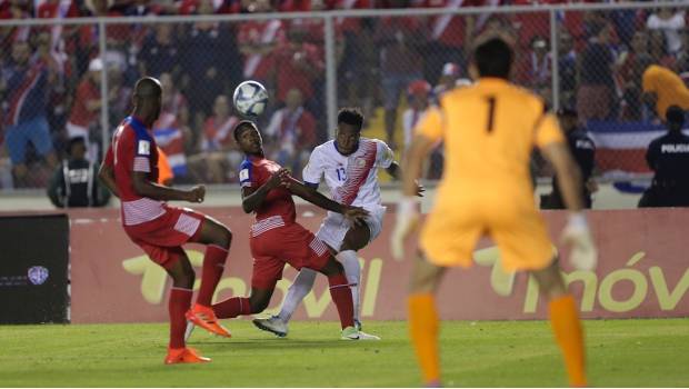 Panamá avanzó al Mundial con un gol "fantasma"