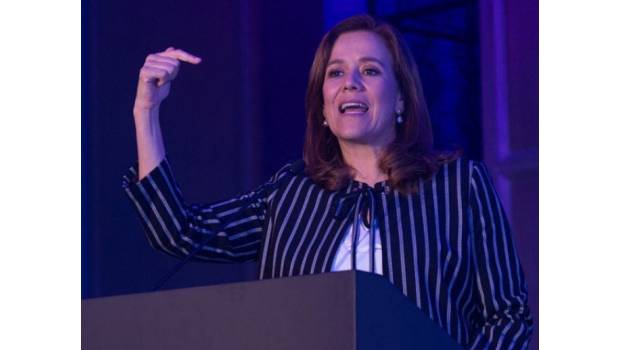 Margarita Zavala –la ex primera panista del país-, anunció que va por el millón de firmas.