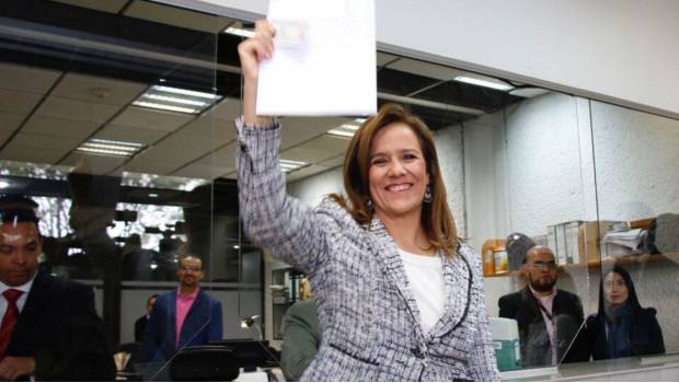 Recibe Margarita Zavala constancia de aspirante a candidata independiente. Noticias en tiempo real