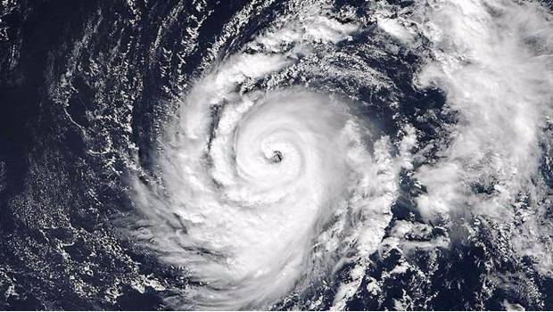 Deja huracán Ophelia 3 muertos en Irlanda. Noticias en tiempo real