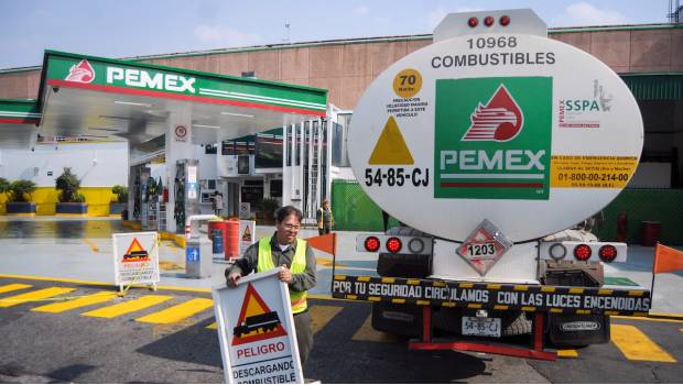 Despiden a trabajadores de Pemex por robo de combustible. Noticias en tiempo real