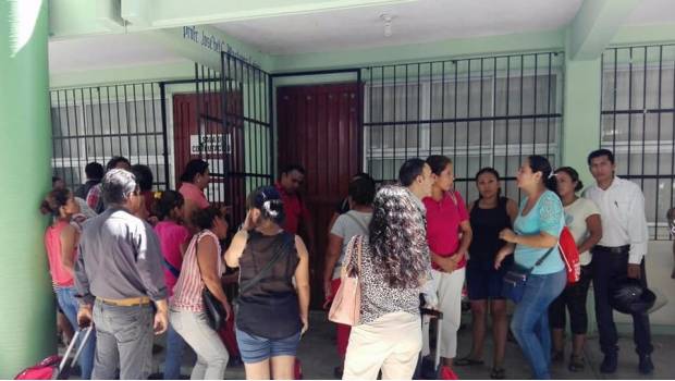 Destituyen a directora de primaria en Campeche por ocultar agresiones sexuales de profesor. Noticias en tiempo real