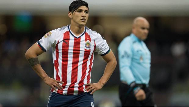 Pulido en el Clásico Nacional.