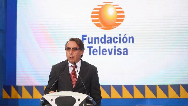 Azcárraga deja dirección de Televisa, pero continuará como Presidente. Noticias en tiempo real