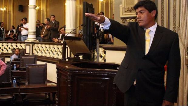 Detienen a ex diputado de Puebla por conducir en estado de ebriedad. Noticias en tiempo real