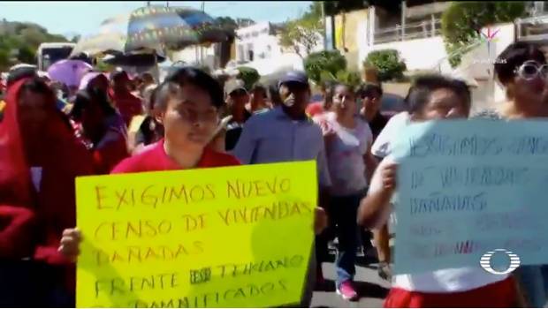 Damnificados por réplicas de sismo del 7S exigen nuevo censo en Oaxaca. Noticias en tiempo real
