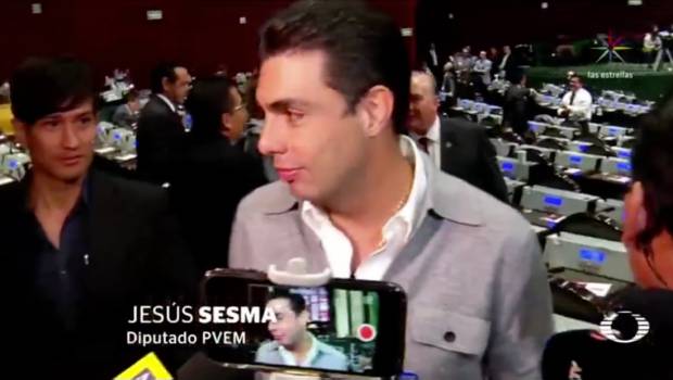 VIDEO: Roban celular de diputado del PVEM en plena sesión de la Cámara. Noticias en tiempo real
