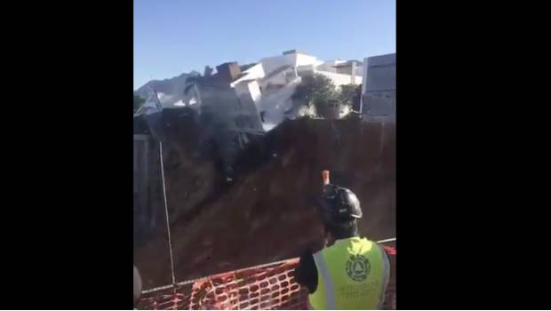 VIDEO: colapsa cuarta casa por derrumbe de obra en Monterrey. Noticias en tiempo real