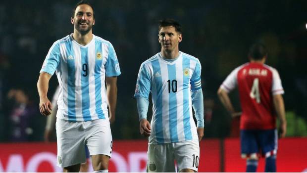 Higuain y Messi con la Albiceleste.