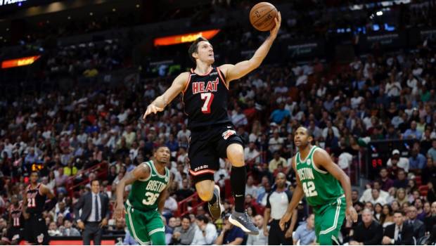 Dragic tuvo una gran actuación ante los Celtics 