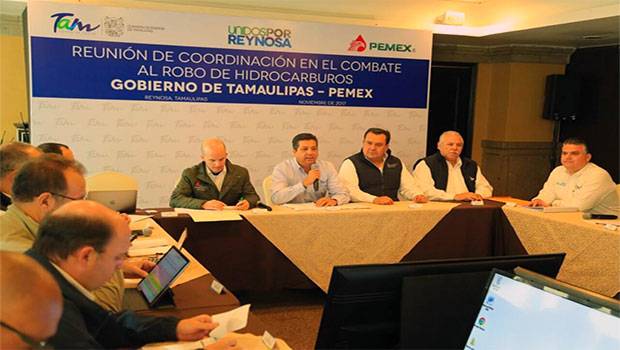 El Gobernador del Estado, Francisco García Cabeza de Vaca y el Director General de Pemex, José Antonio González Anaya encabezaron el acuerdo.