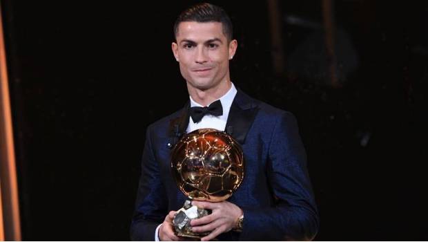 “Espero que la batalla con Messi continúe”: Cristiano Ronaldo tras ganar su quinto Balón de Oro. Noticias en tiempo real