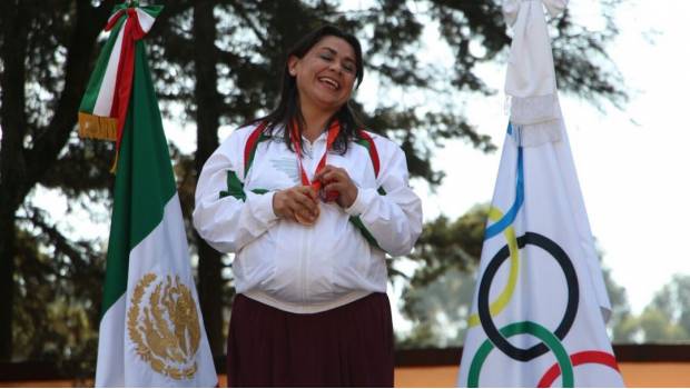 Después de 9 años, Damaris Aguirre recibe medalla olímpica. Noticias en tiempo real