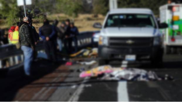 Accidente en la México-Puebla deja 10 peregrinos muertos. Noticias en tiempo real