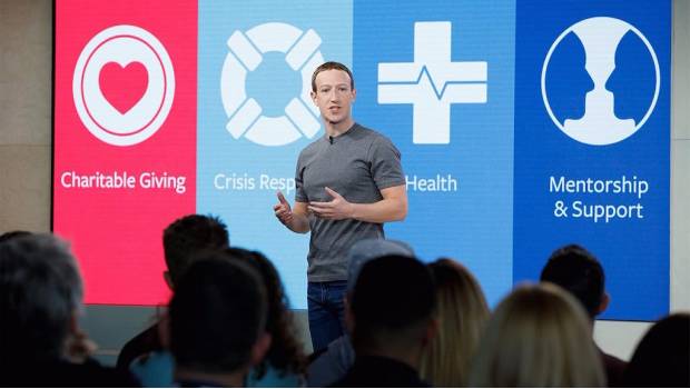 Zuckerberg responde a críticas en contra de Facebook. Noticias en tiempo real