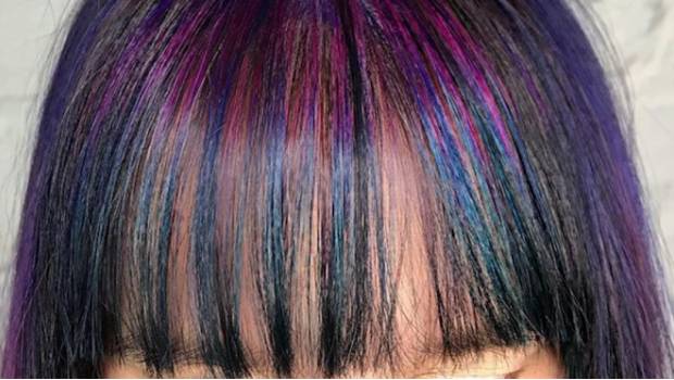 #Rainbowbangs, la tendencia que le dará color a tu fleco. Noticias en tiempo real