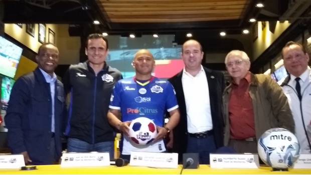 Humberto Suazo volverá a jugar en Monterrey. Noticias en tiempo real