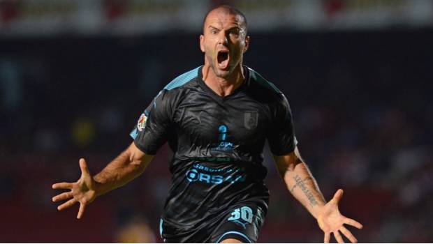 ‘Tito’ Villa, de bicampeón de goleo a delantero del Celaya. Noticias en tiempo real