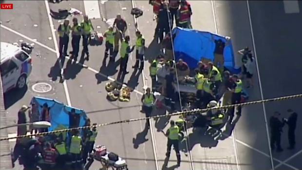 Vehículo atropella a varios peatones en Australia. Noticias en tiempo real