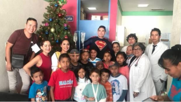 El Superman más guapo de Veracruz roba corazones con noble causa. Noticias en tiempo real