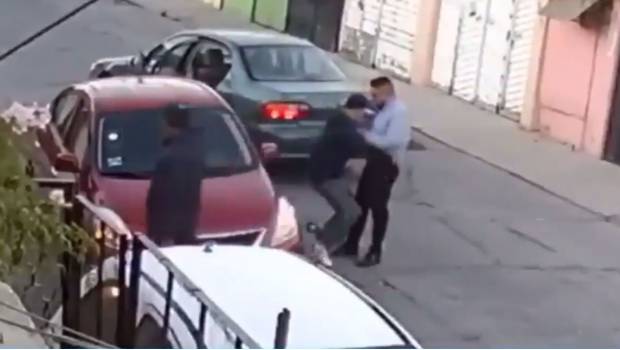 VIDEO: Roban auto en Ecatepec en menos de un minuto. Noticias en tiempo real