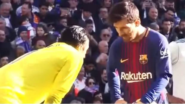 VIDEO: Así retó Keylor a Messi antes de que ejecutara su penal en Clásico Español. Noticias en tiempo real
