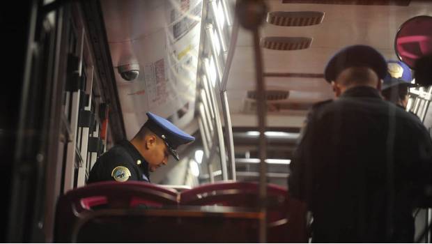 Pasajeros golpean a ladrón en la Línea 5 del Metrobús. Noticias en tiempo real