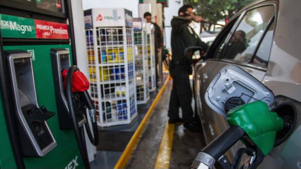 No hay razón para aumento 'de golpe' en precios de las gasolinas: SHCP. Noticias en tiempo real