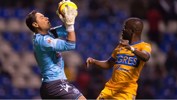 El campeón Tigres visita al Puebla