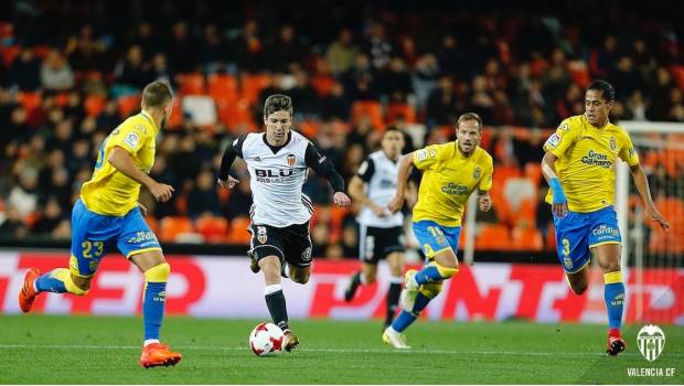 Con gol de media cancha incluido, el Valencia eliminó a Las Palmas de Jémez (VIDEO). Noticias en tiempo real