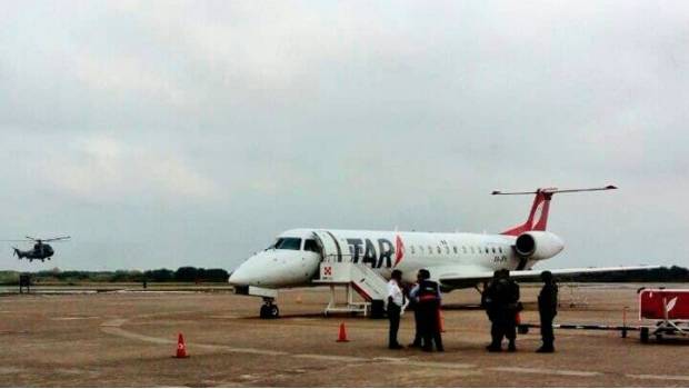 Avión aterriza de emergencia en Tampico por amenaza de bomba. Noticias en tiempo real