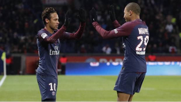 Futbolista del PSG revela que Neymar y Mbappé tienen privilegios en el vestidor. Noticias en tiempo real