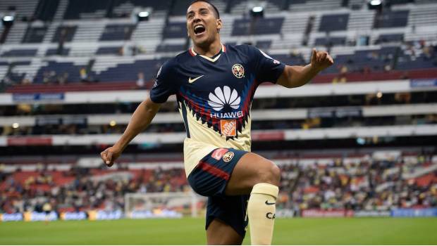 VIDEO: Cecilio Dominguez marca gol de vestidor para adelantar a las Águilas ante Morelia. Noticias en tiempo real