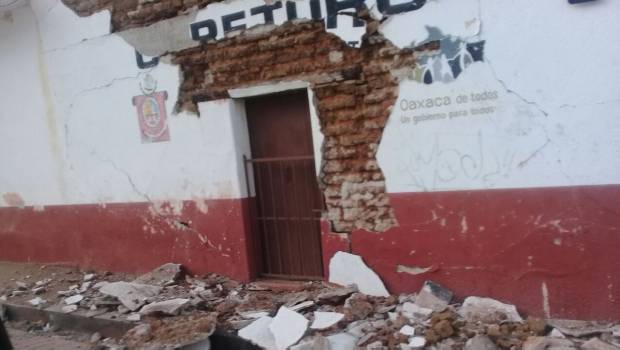 Reportan daños materiales en Oaxaca tras sismo. Noticias en tiempo real