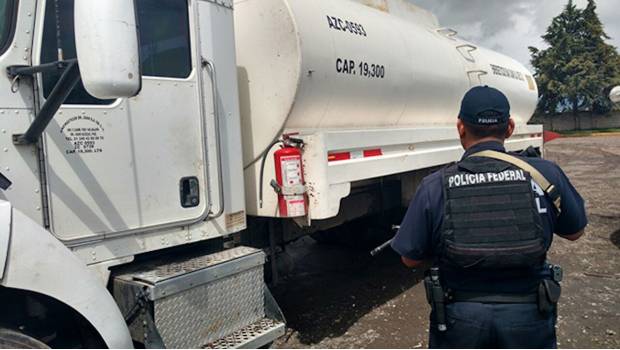 PGR asegura 169 mil litros de combustible robado en Salamanca, Guanajuato. Noticias en tiempo real