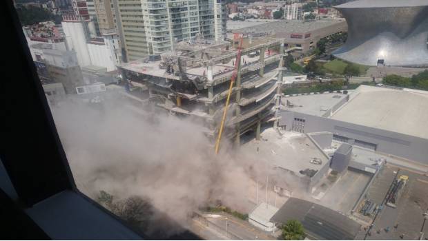 Reportan derrumbe en edificio de Polanco. Noticias en tiempo real