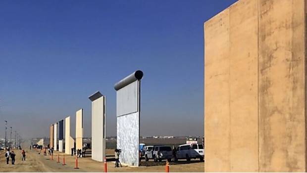 Comienza a reemplazarse una parte del muro entre California y Mexicali. Noticias en tiempo real