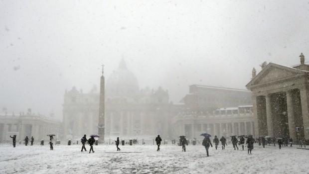 Nieva en Roma por primera vez en 6 años. Noticias en tiempo real