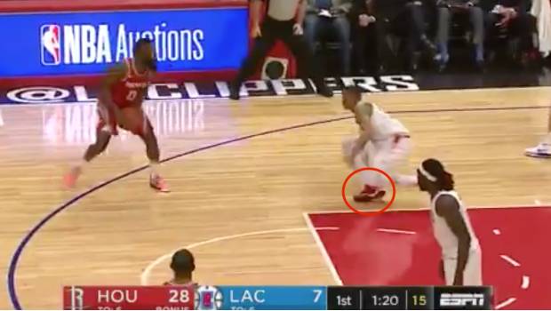 VIDEO: James Harden hizo la jugada más humillante en la historia de la NBA. Noticias en tiempo real