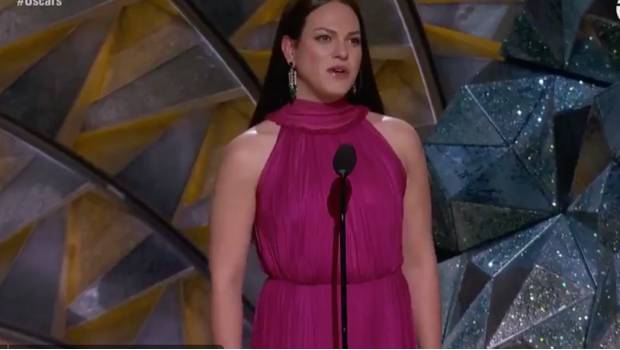 Daniela Vega es la primer mujer trans que presenta una interpretación en los Oscar. Noticias en tiempo real